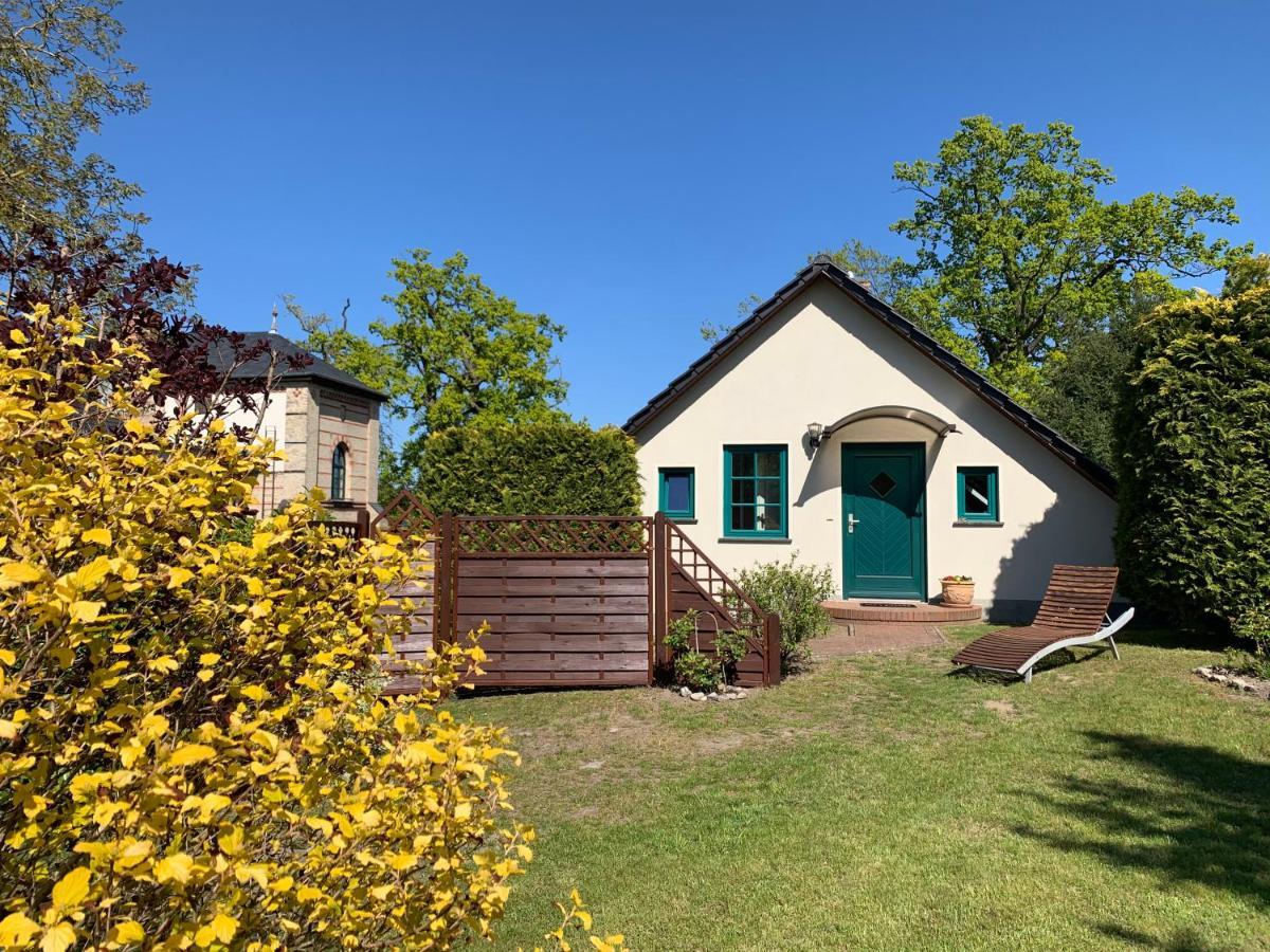 „Rentmeisterhaus Basedow“ Basedow  외부 사진