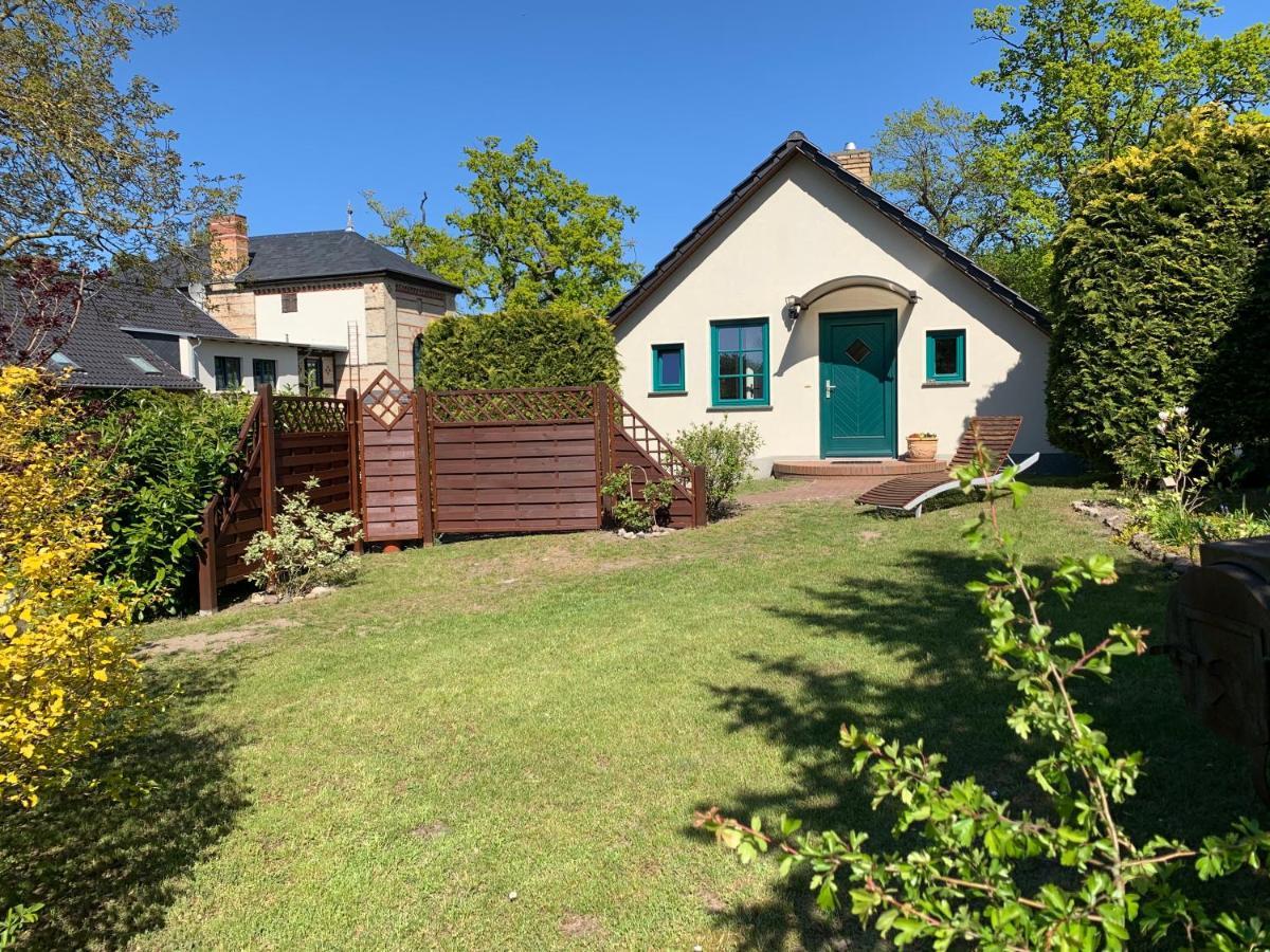 „Rentmeisterhaus Basedow“ Basedow  외부 사진